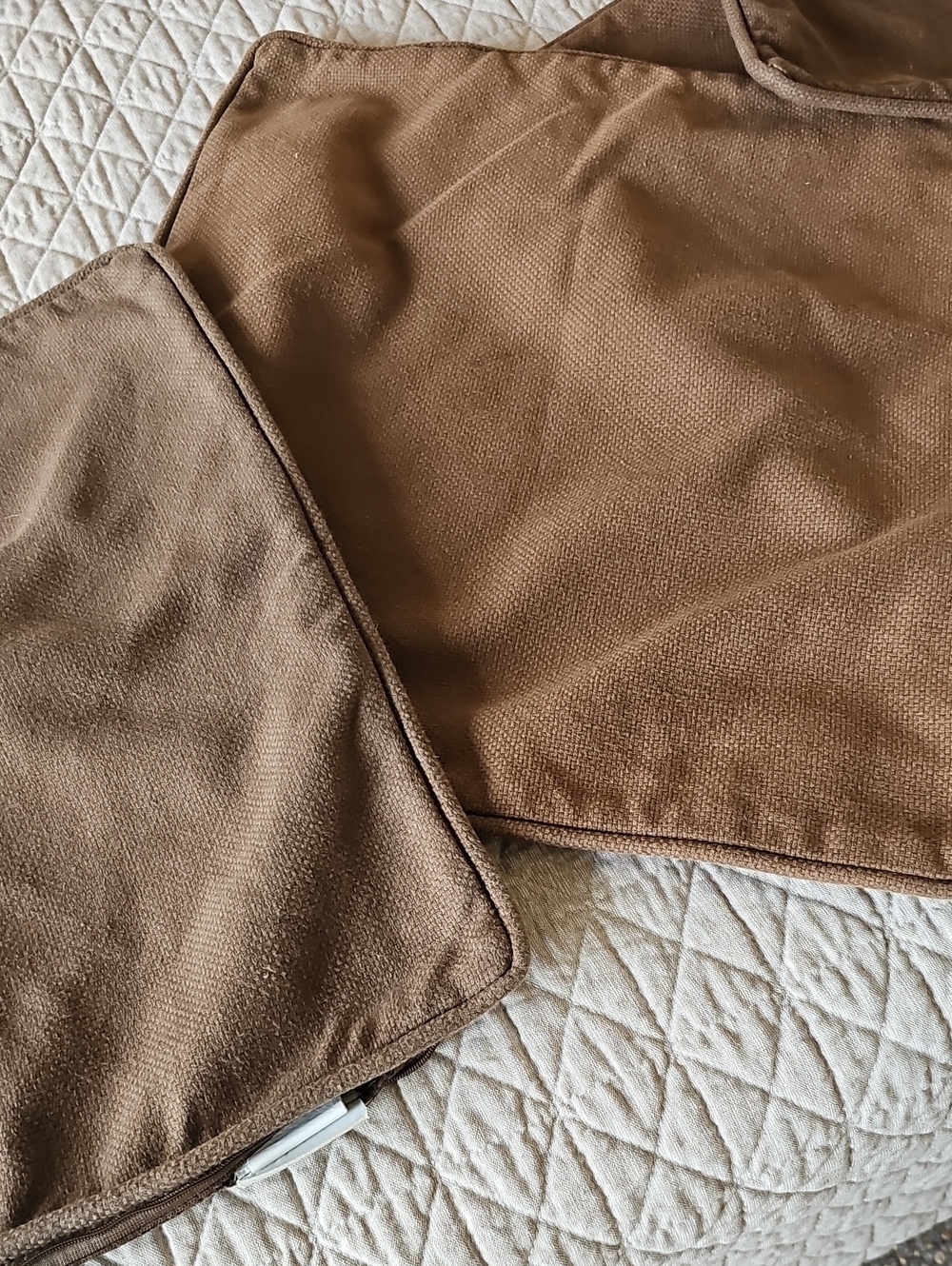 4 Pottery Barn Pillow Covers 2 Shades Of Brown